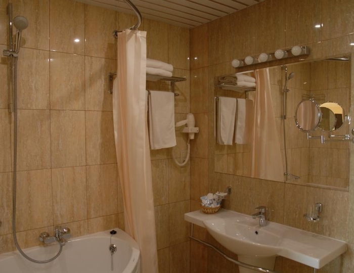 Стандарт 2-местный Пляжный корпус 5 - Пансионат «Бургас»